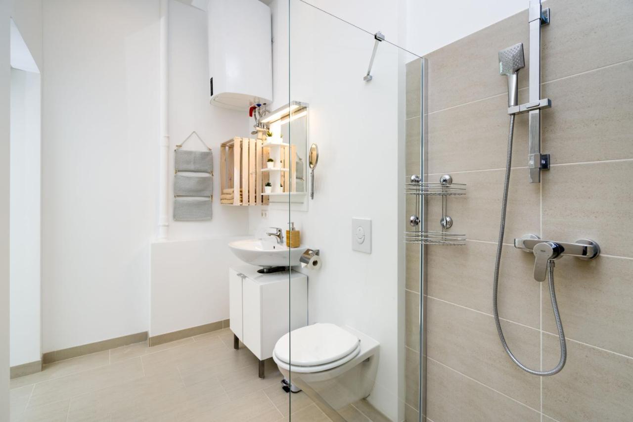 Appartamento The Lohmeyerstr Vh Links, 2 Bedroom Up To 5 People Berlino