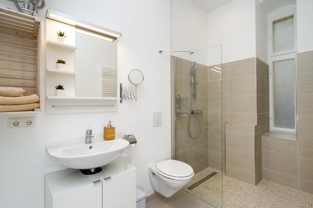 The Lohmeyerstr Vh Links, 2 Bedroom Up To 5 People Appartamento